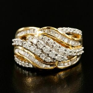 10K 1.00 CTW Diamond Crossover Ring